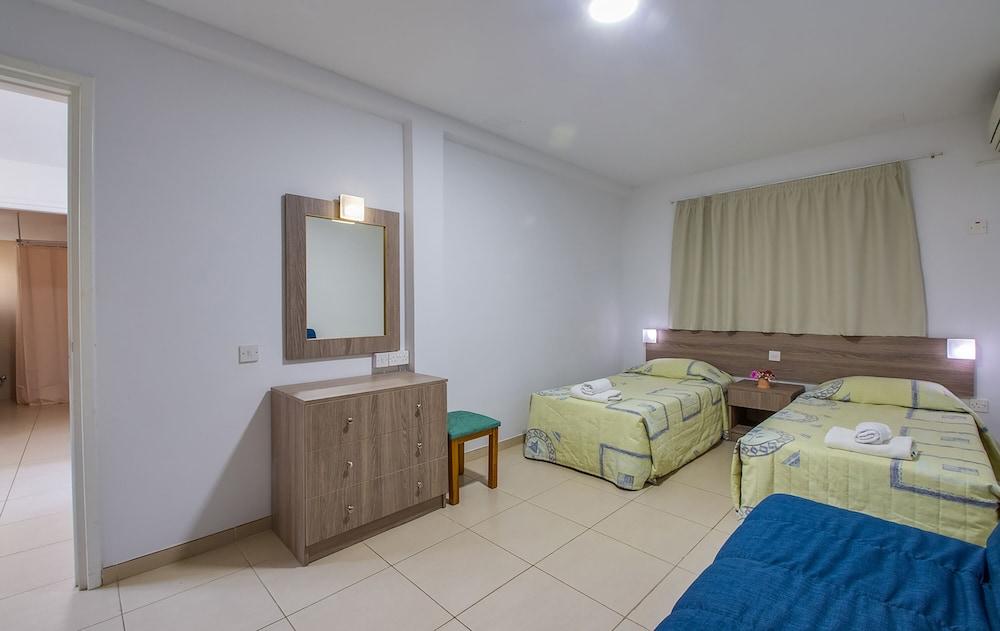 Green Bungalows Hotel Apartments Aya Napa Dış mekan fotoğraf